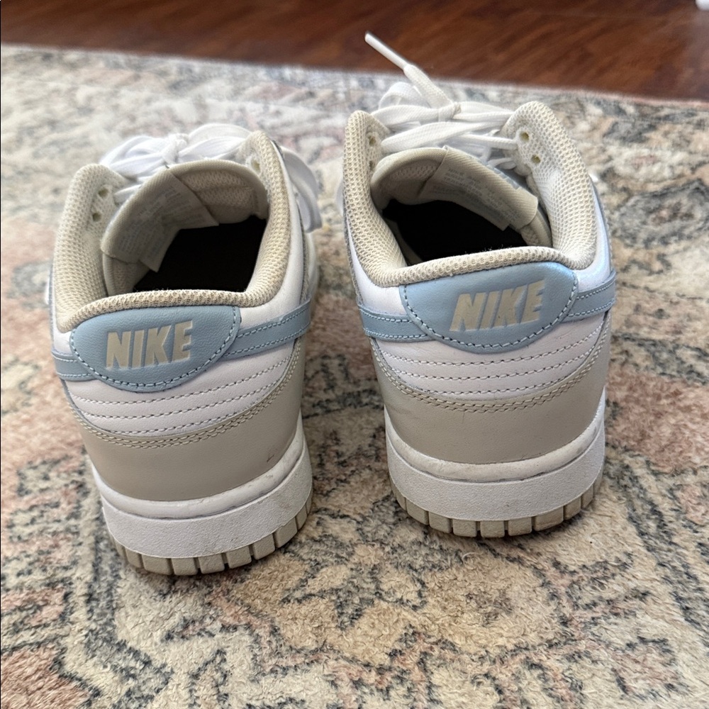 Nike Dunks - Picture 3 of 4